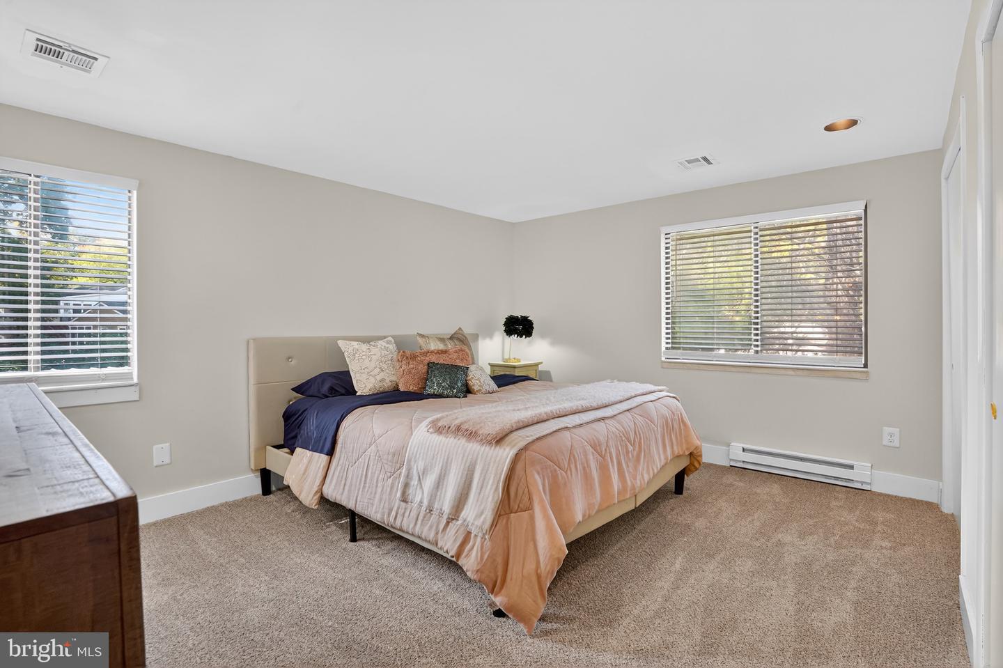 1534 YOUNGS POINT PL, HERNDON, Virginia 20170, 4 Bedrooms Bedrooms, ,2 BathroomsBathrooms,Residential,For sale,1534 YOUNGS POINT PL,VAFX2286758 MLS # VAFX2286758