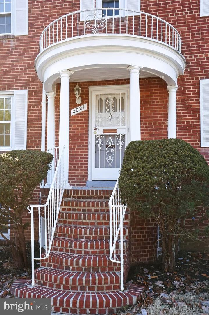 2021 32ND PL SE, WASHINGTON, District Of Columbia 20020, 3 Bedrooms Bedrooms, ,2 BathroomsBathrooms,Residential,For sale,2021 32ND PL SE,DCDC2242350 MLS # DCDC2242350