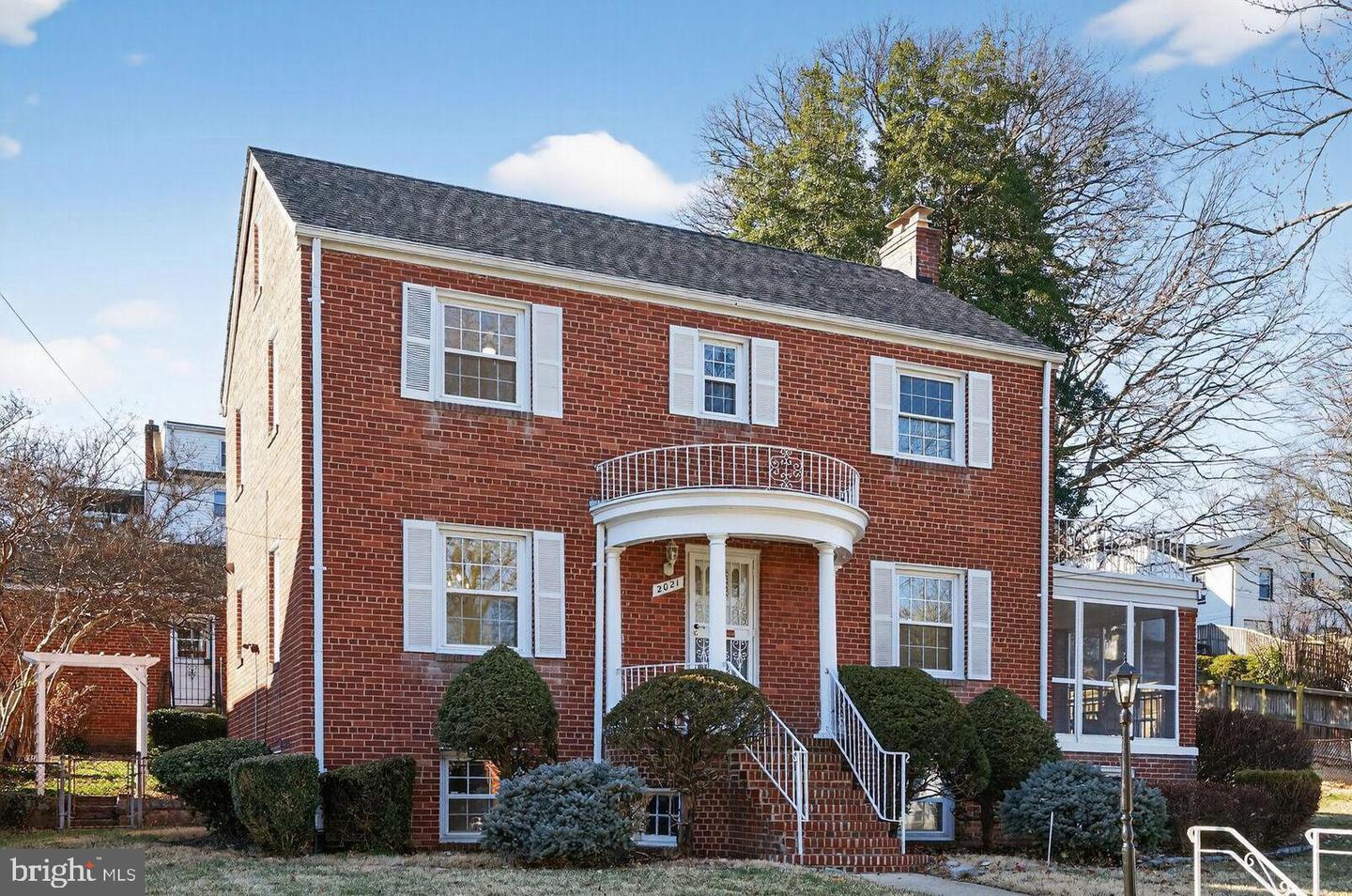 2021 32ND PL SE, WASHINGTON, District Of Columbia 20020, 3 Bedrooms Bedrooms, ,2 BathroomsBathrooms,Residential,For sale,2021 32ND PL SE,DCDC2242350 MLS # DCDC2242350