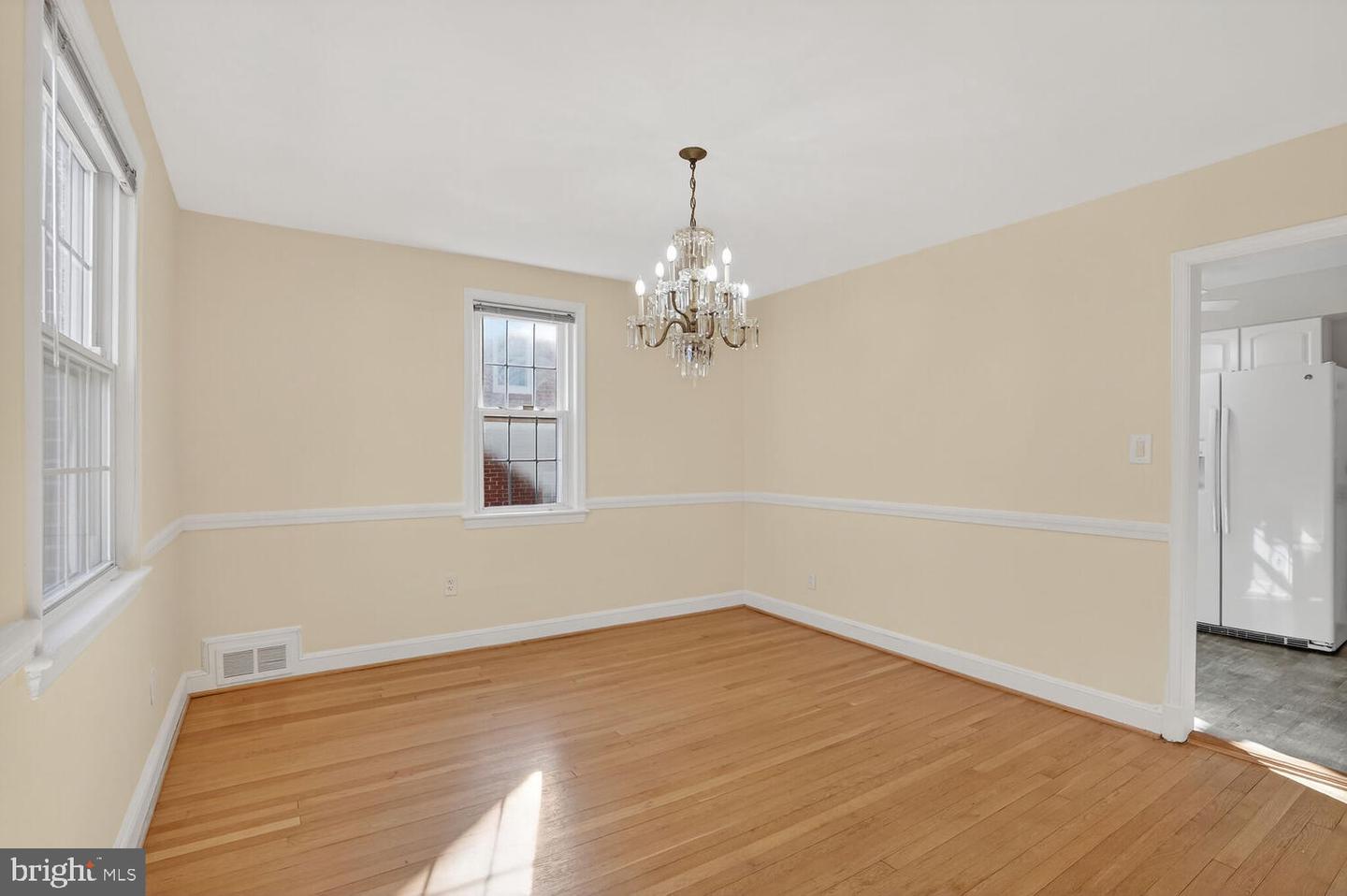 2021 32ND PL SE, WASHINGTON, District Of Columbia 20020, 3 Bedrooms Bedrooms, ,2 BathroomsBathrooms,Residential,For sale,2021 32ND PL SE,DCDC2242350 MLS # DCDC2242350