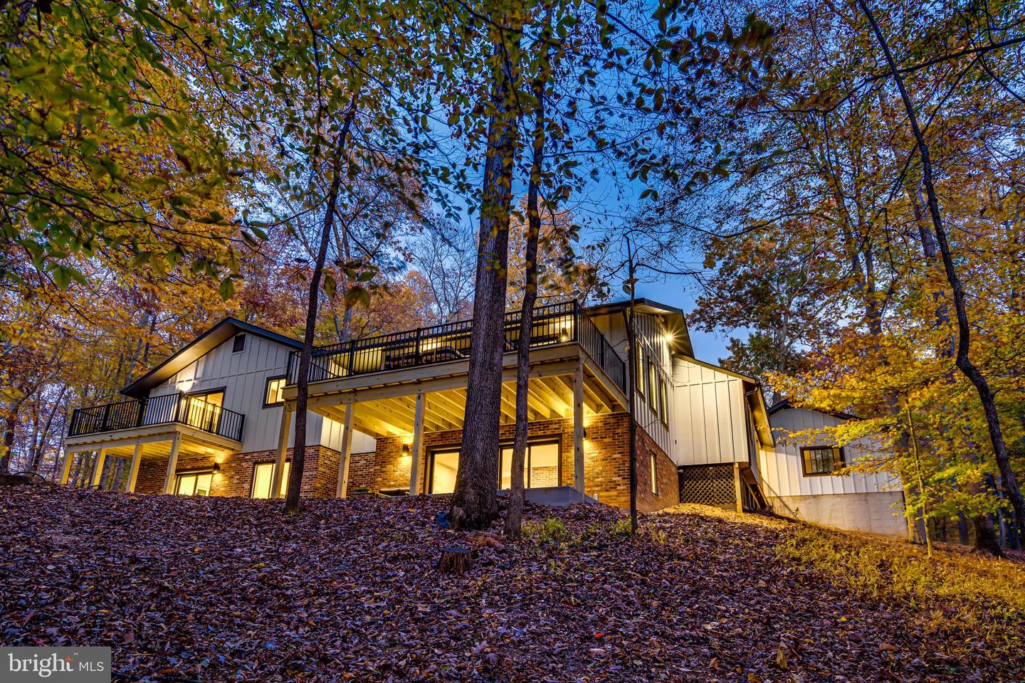 108 INTERPROMONTORY RD, GREAT FALLS, Virginia 22066, 5 Bedrooms Bedrooms, ,3 BathroomsBathrooms,Residential,For sale,108 INTERPROMONTORY RD,VAFX2286806 MLS # VAFX2286806