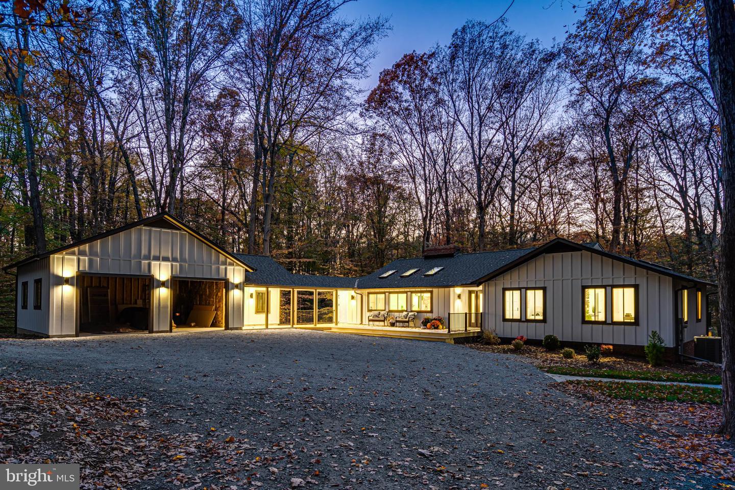 108 INTERPROMONTORY RD, GREAT FALLS, Virginia 22066, 5 Bedrooms Bedrooms, ,3 BathroomsBathrooms,Residential,For sale,108 INTERPROMONTORY RD,VAFX2286806 MLS # VAFX2286806