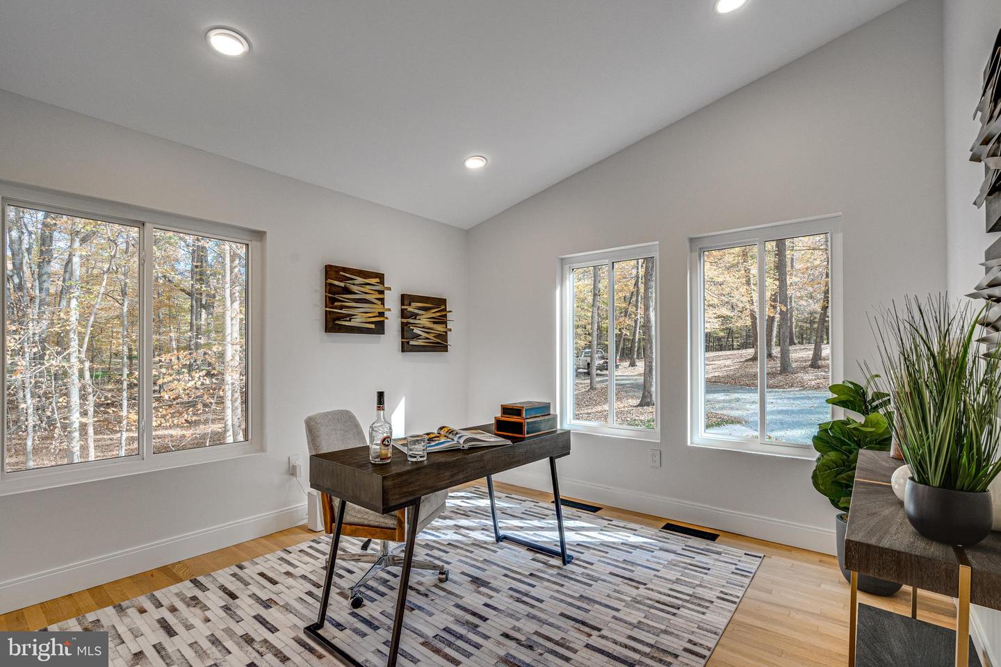 108 INTERPROMONTORY RD, GREAT FALLS, Virginia 22066, 5 Bedrooms Bedrooms, ,3 BathroomsBathrooms,Residential,For sale,108 INTERPROMONTORY RD,VAFX2286806 MLS # VAFX2286806