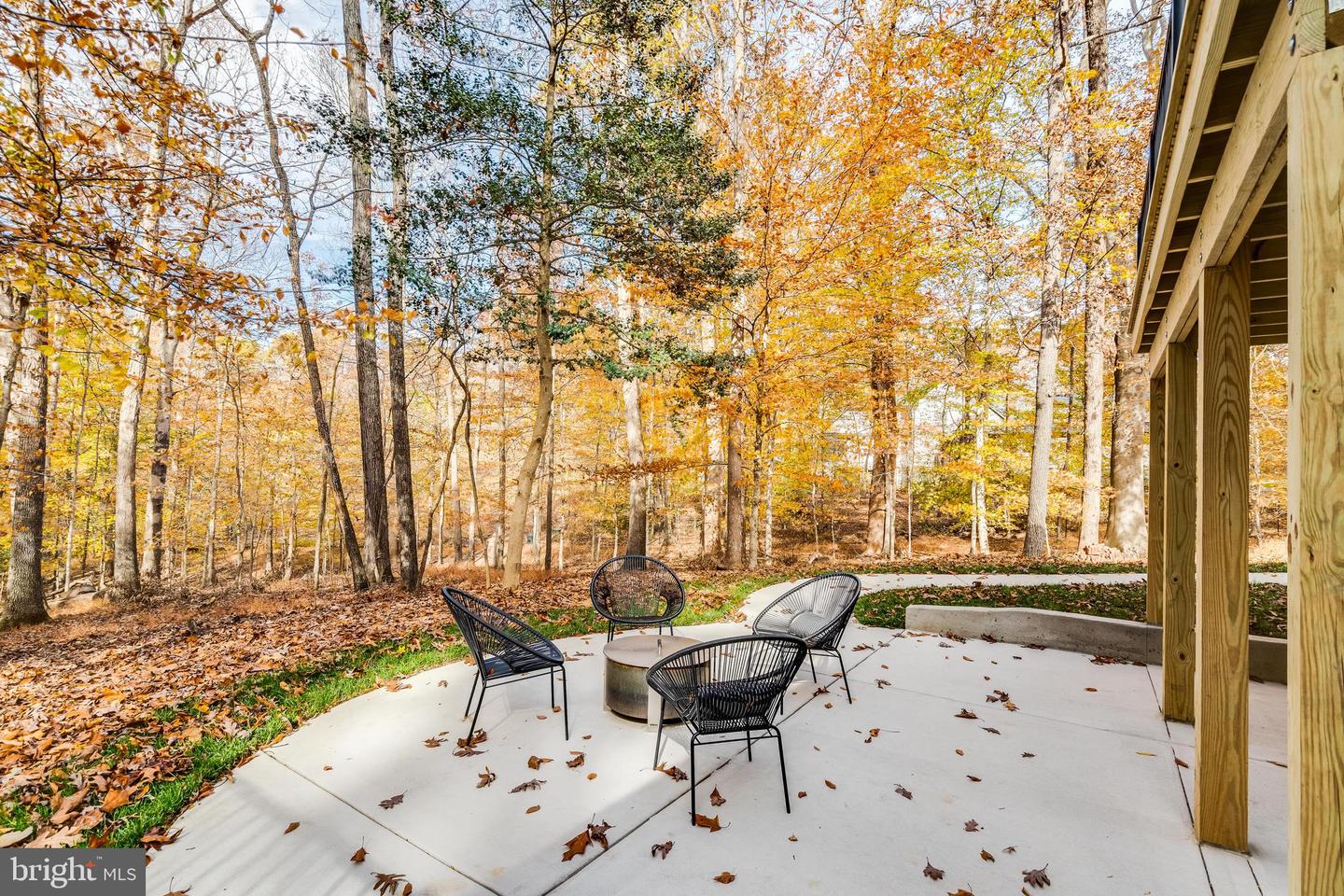 108 INTERPROMONTORY RD, GREAT FALLS, Virginia 22066, 5 Bedrooms Bedrooms, ,3 BathroomsBathrooms,Residential,For sale,108 INTERPROMONTORY RD,VAFX2286806 MLS # VAFX2286806