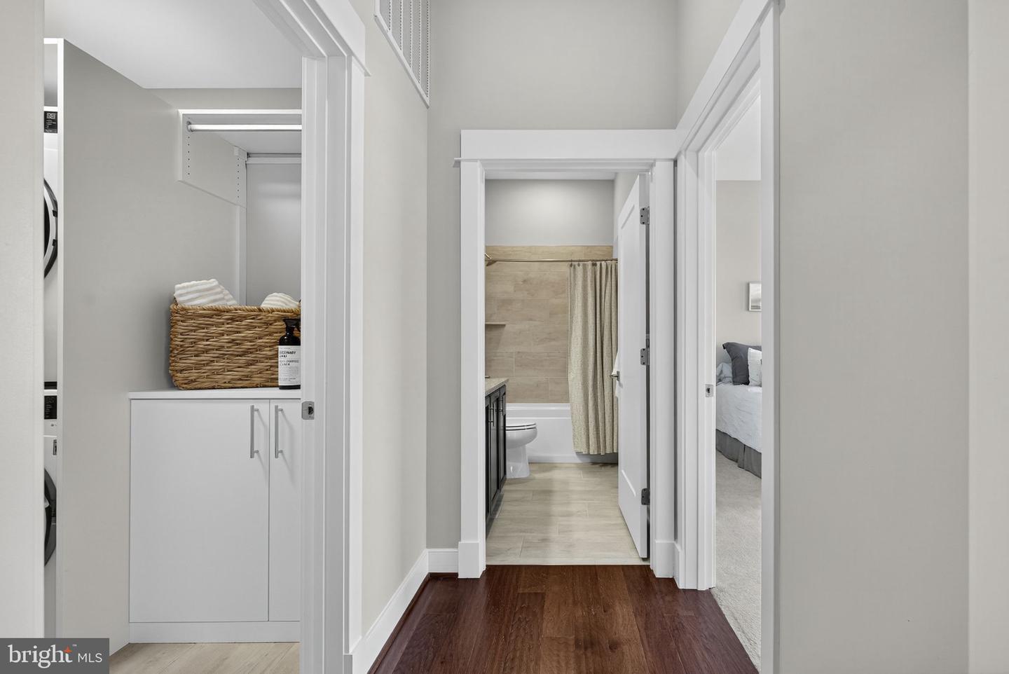 3 STATIONMASTER ST SE #402, LEESBURG, Virginia 20175, 2 Bedrooms Bedrooms, ,2 BathroomsBathrooms,Residential,For sale,3 STATIONMASTER ST SE #402,VALO2114384 MLS # VALO2114384 3 STATIONMASTER ST SE #402, LEESBURG, Virginia 20175, 2 Bedrooms Bedrooms, ,2 BathroomsBathrooms,Residential,For sale,3 STATIONMASTER ST SE #402,VALO2114384 MLS # VALO2114384