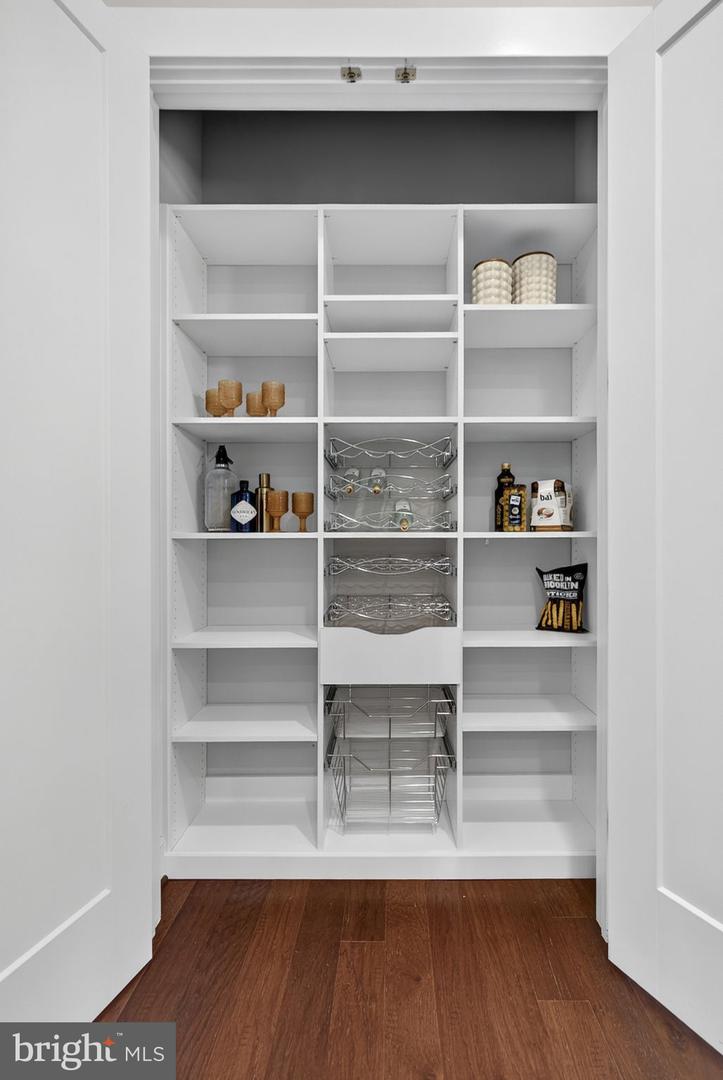 3 STATIONMASTER ST SE #402, LEESBURG, Virginia 20175, 2 Bedrooms Bedrooms, ,2 BathroomsBathrooms,Residential,For sale,3 STATIONMASTER ST SE #402,VALO2114384 MLS # VALO2114384 3 STATIONMASTER ST SE #402, LEESBURG, Virginia 20175, 2 Bedrooms Bedrooms, ,2 BathroomsBathrooms,Residential,For sale,3 STATIONMASTER ST SE #402,VALO2114384 MLS # VALO2114384