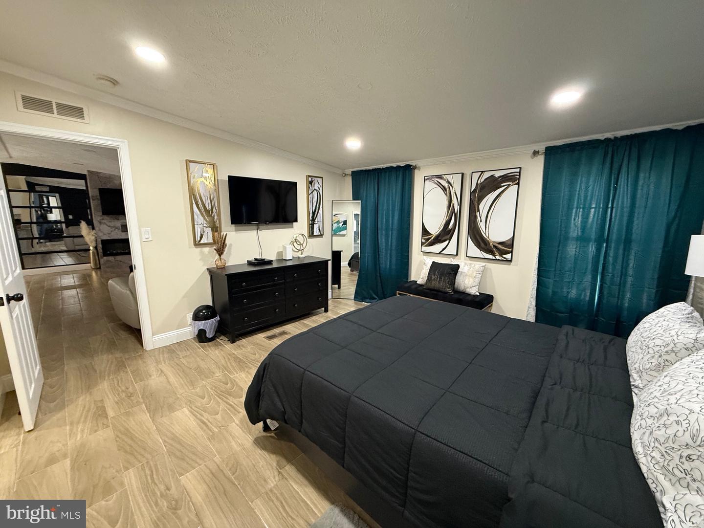 104 PRINCE CHARLES LN, DUMFRIES, Virginia 22026, 3 Bedrooms Bedrooms, ,2 BathroomsBathrooms,Residential,For sale,104 PRINCE CHARLES LN,VAPW2111008 MLS # VAPW2111008