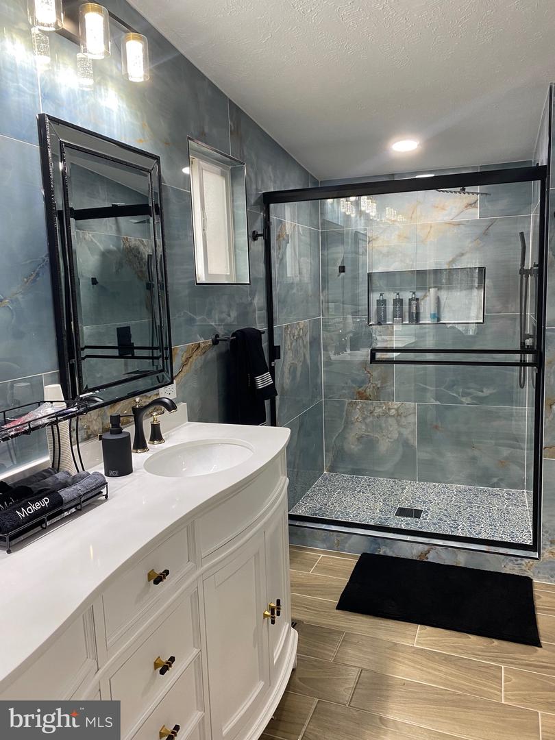 104 PRINCE CHARLES LN, DUMFRIES, Virginia 22026, 3 Bedrooms Bedrooms, ,2 BathroomsBathrooms,Residential,For sale,104 PRINCE CHARLES LN,VAPW2111008 MLS # VAPW2111008