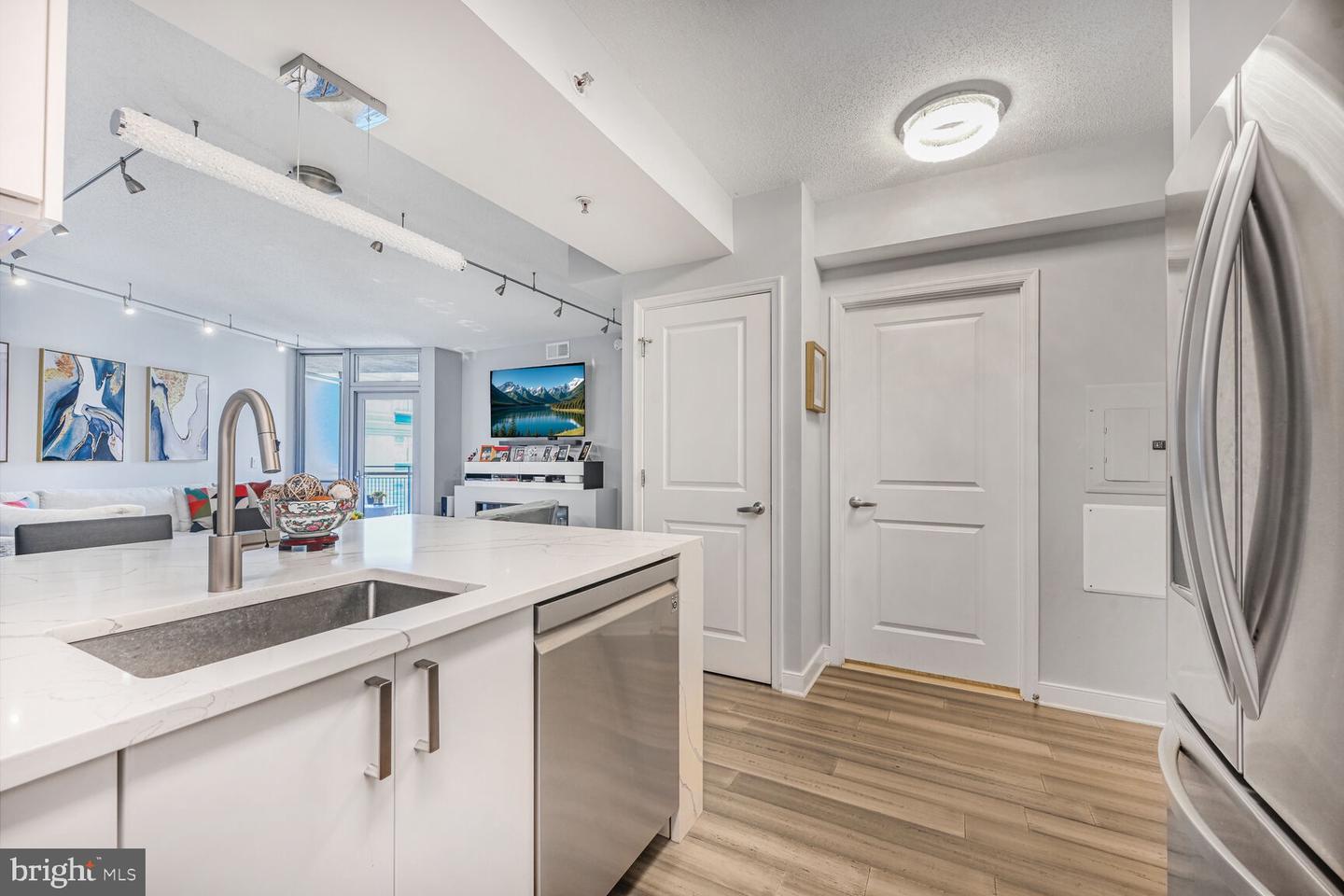 555 MASSACHUSETTS AVE NW #1215, WASHINGTON, District Of Columbia 20001, 1 Bedroom Bedrooms, ,1 BathroomBathrooms,Residential,For sale,555 MASSACHUSETTS AVE NW #1215,DCDC2242724 MLS # DCDC2242724