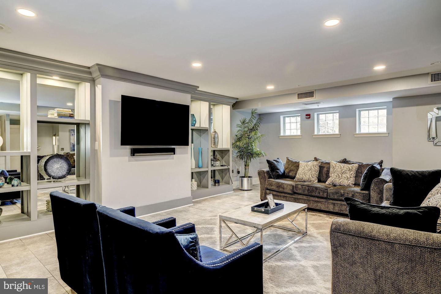 555 MASSACHUSETTS AVE NW #1215, WASHINGTON, District Of Columbia 20001, 1 Bedroom Bedrooms, ,1 BathroomBathrooms,Residential,For sale,555 MASSACHUSETTS AVE NW #1215,DCDC2242724 MLS # DCDC2242724