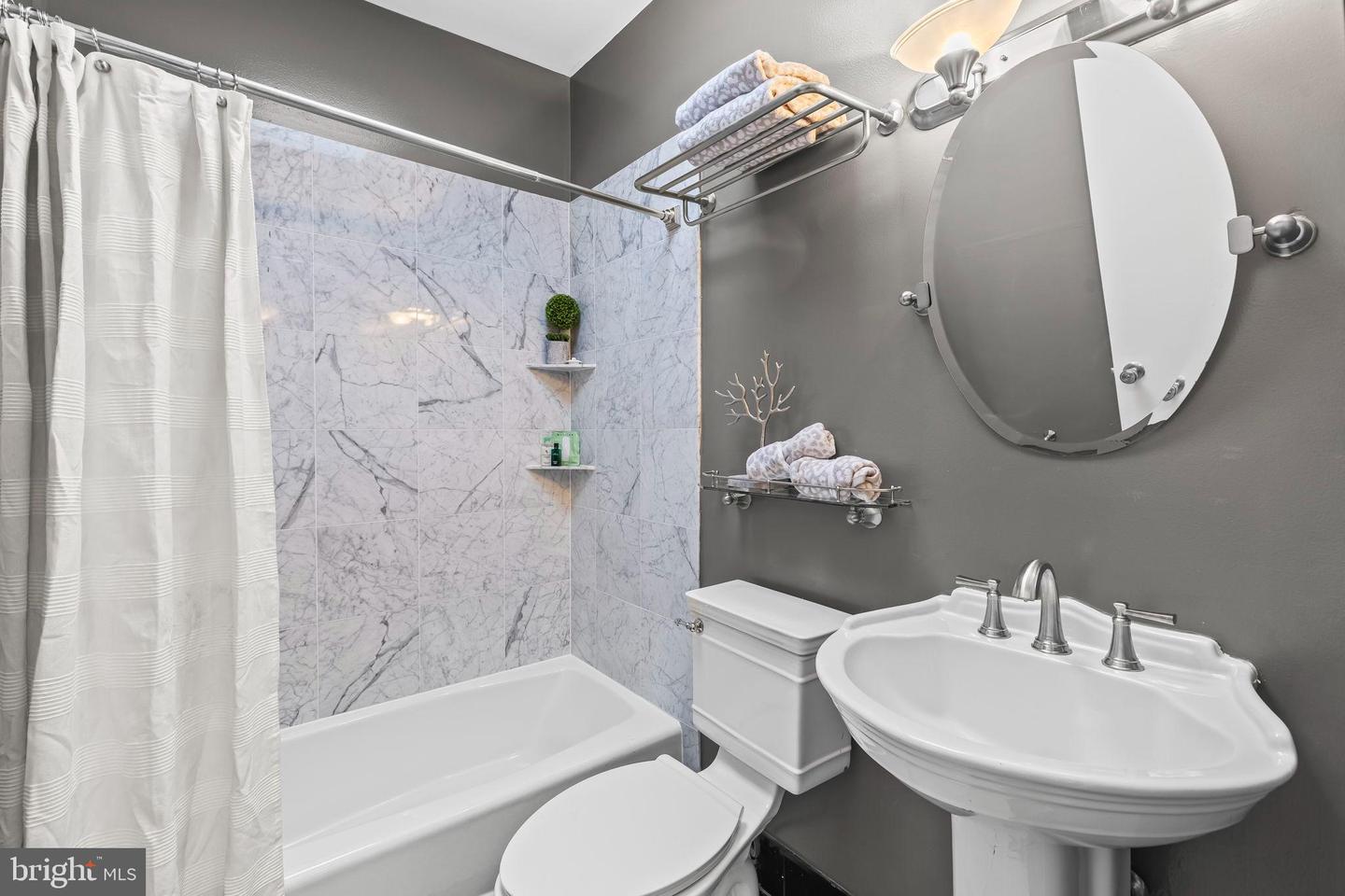 1729 NEWTON ST NW, WASHINGTON, District Of Columbia 20010, 4 Bedrooms Bedrooms, ,3 BathroomsBathrooms,Residential,For sale,1729 NEWTON ST NW,DCDC2242726 MLS # DCDC2242726