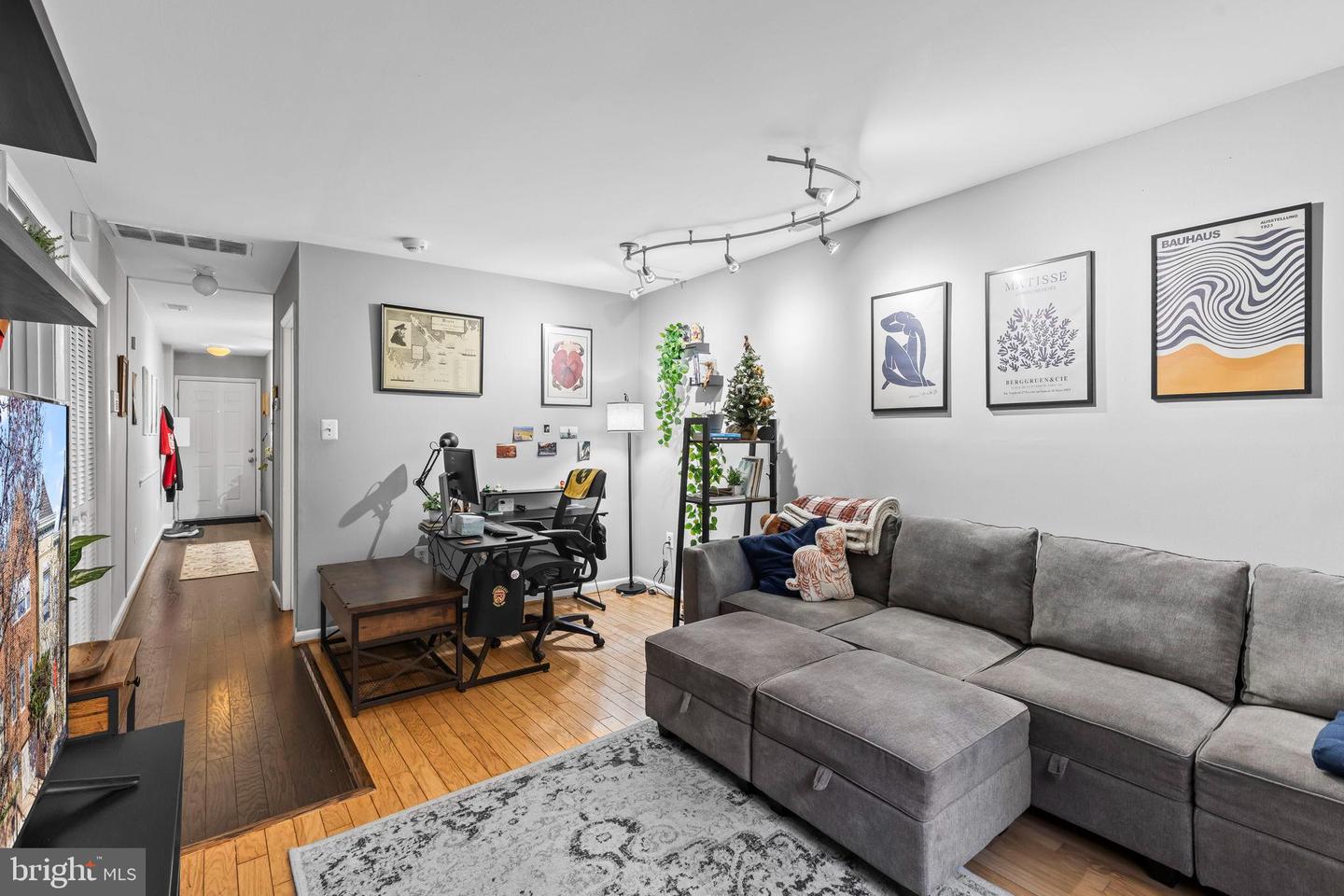 1729 NEWTON ST NW, WASHINGTON, District Of Columbia 20010, 4 Bedrooms Bedrooms, ,3 BathroomsBathrooms,Residential,For sale,1729 NEWTON ST NW,DCDC2242726 MLS # DCDC2242726