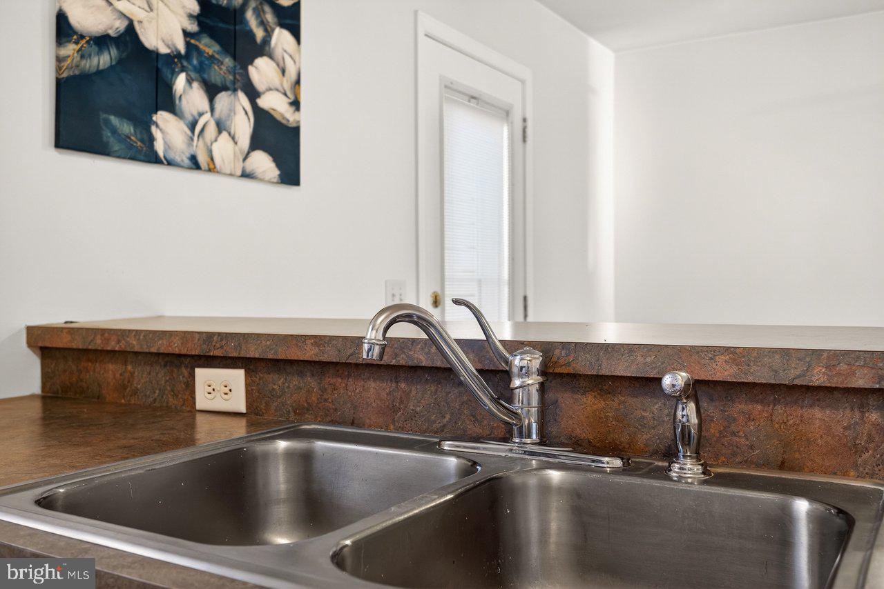 3313 IMPRESSIONS CT, ROCKINGHAM, Virginia 22801, 3 Bedrooms Bedrooms, ,2 BathroomsBathrooms,Residential,For sale,3313 IMPRESSIONS CT,VARO2002818 MLS # VARO2002818