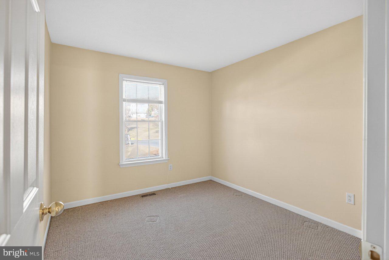 3313 IMPRESSIONS CT, ROCKINGHAM, Virginia 22801, 3 Bedrooms Bedrooms, ,2 BathroomsBathrooms,Residential,For sale,3313 IMPRESSIONS CT,VARO2002818 MLS # VARO2002818