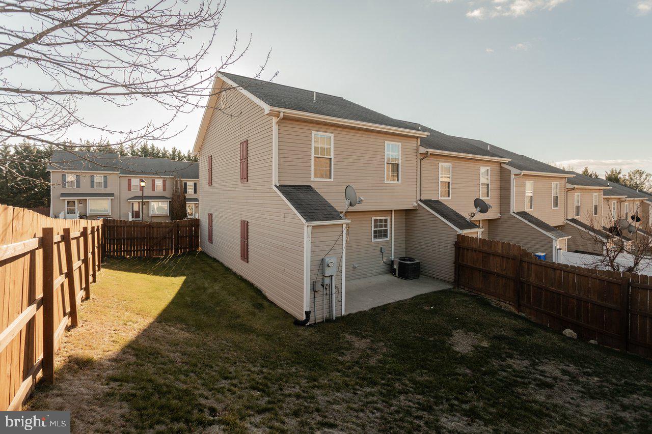 3313 IMPRESSIONS CT, ROCKINGHAM, Virginia 22801, 3 Bedrooms Bedrooms, ,2 BathroomsBathrooms,Residential,For sale,3313 IMPRESSIONS CT,VARO2002818 MLS # VARO2002818