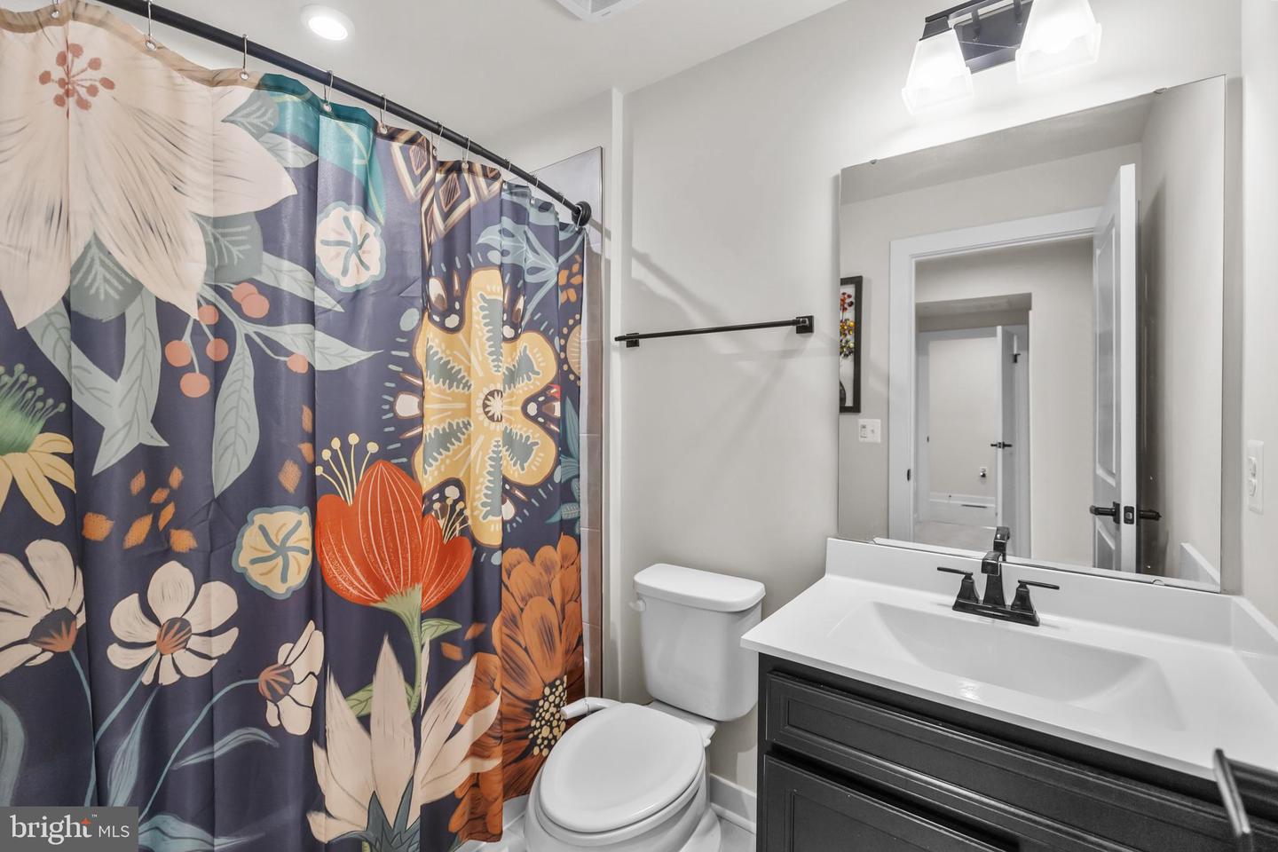 17379 HARRISON RIDGE DR, DUMFRIES, Virginia 22026, 3 Bedrooms Bedrooms, ,2 BathroomsBathrooms,Residential,For sale,17379 HARRISON RIDGE DR,VAPW2111012 MLS # VAPW2111012