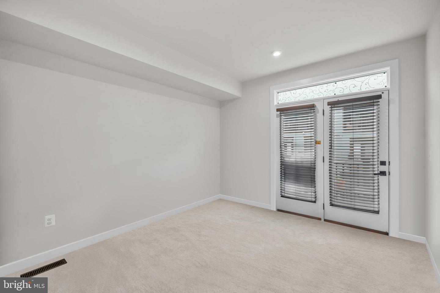 17379 HARRISON RIDGE DR, DUMFRIES, Virginia 22026, 3 Bedrooms Bedrooms, ,2 BathroomsBathrooms,Residential,For sale,17379 HARRISON RIDGE DR,VAPW2111012 MLS # VAPW2111012