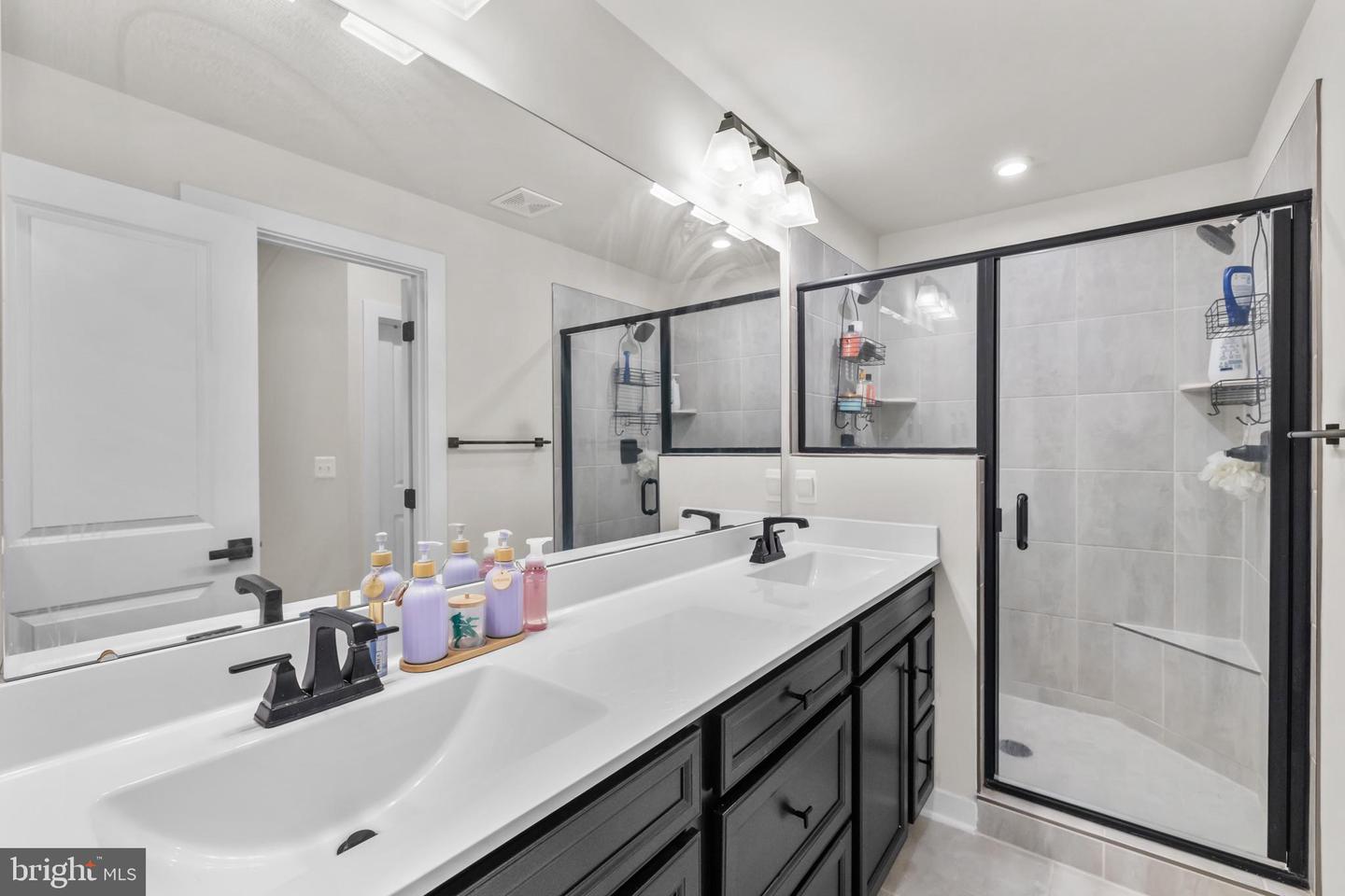 17379 HARRISON RIDGE DR, DUMFRIES, Virginia 22026, 3 Bedrooms Bedrooms, ,2 BathroomsBathrooms,Residential,For sale,17379 HARRISON RIDGE DR,VAPW2111012 MLS # VAPW2111012