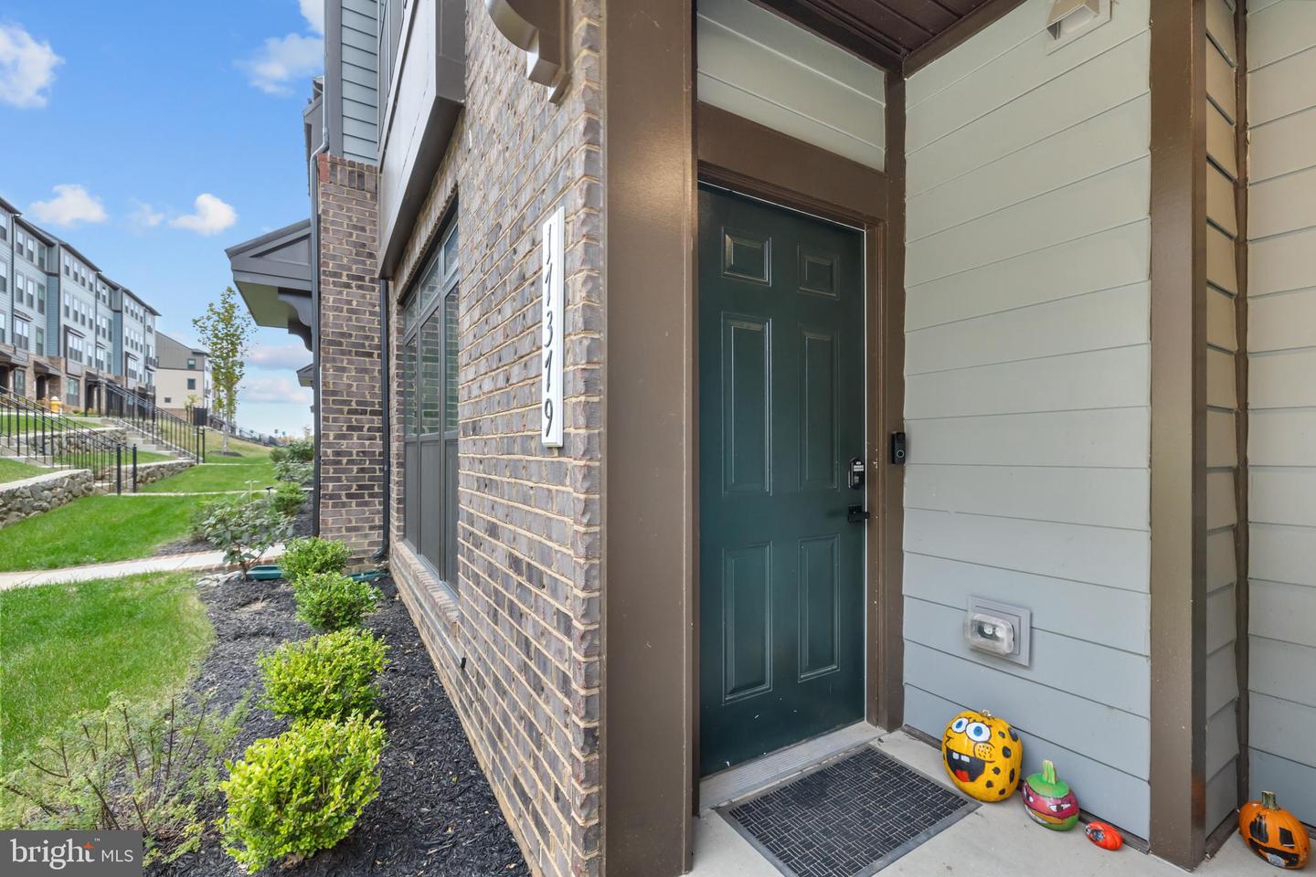 17379 HARRISON RIDGE DR, DUMFRIES, Virginia 22026, 3 Bedrooms Bedrooms, ,2 BathroomsBathrooms,Residential,For sale,17379 HARRISON RIDGE DR,VAPW2111012 MLS # VAPW2111012