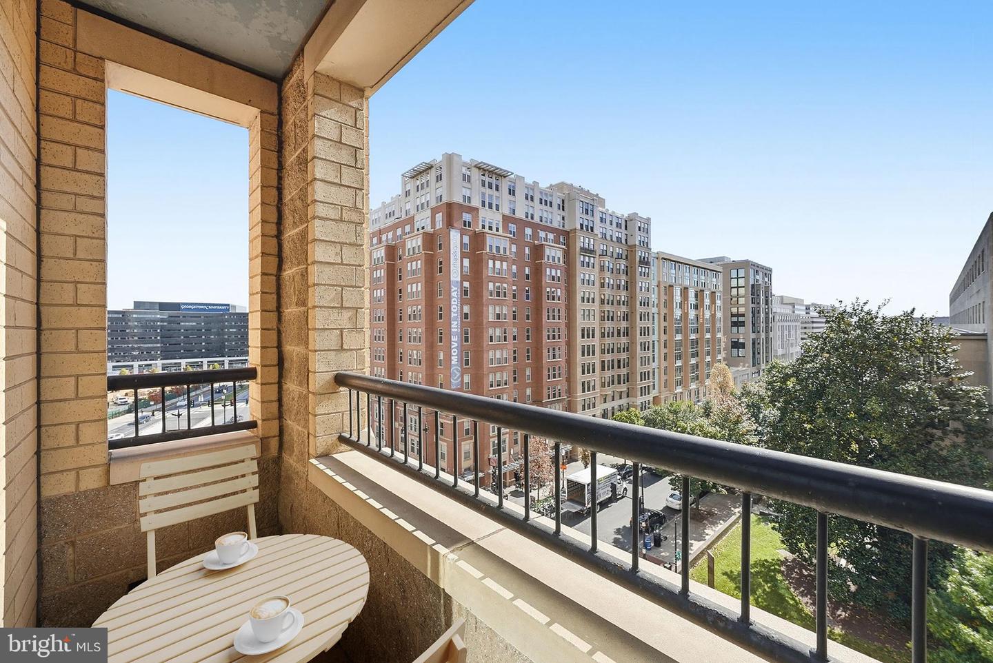 400 MASSACHUSETTS AVE NW #719, WASHINGTON, District Of Columbia 20001, 2 Bedrooms Bedrooms, ,2 BathroomsBathrooms,Residential,For sale,400 MASSACHUSETTS AVE NW #719,DCDC2242746 MLS # DCDC2242746