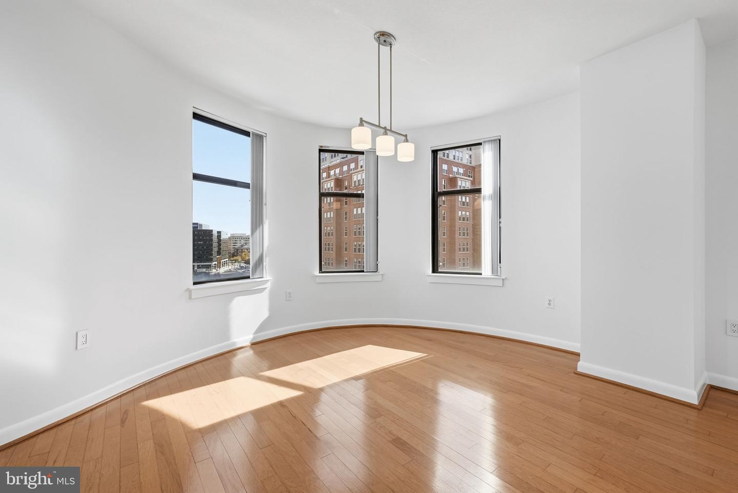 400 MASSACHUSETTS AVE NW #719, WASHINGTON, District Of Columbia 20001, 2 Bedrooms Bedrooms, ,2 BathroomsBathrooms,Residential,For sale,400 MASSACHUSETTS AVE NW #719,DCDC2242746 MLS # DCDC2242746