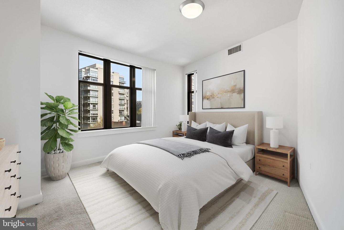 400 MASSACHUSETTS AVE NW #719, WASHINGTON, District Of Columbia 20001, 2 Bedrooms Bedrooms, ,2 BathroomsBathrooms,Residential,For sale,400 MASSACHUSETTS AVE NW #719,DCDC2242746 MLS # DCDC2242746