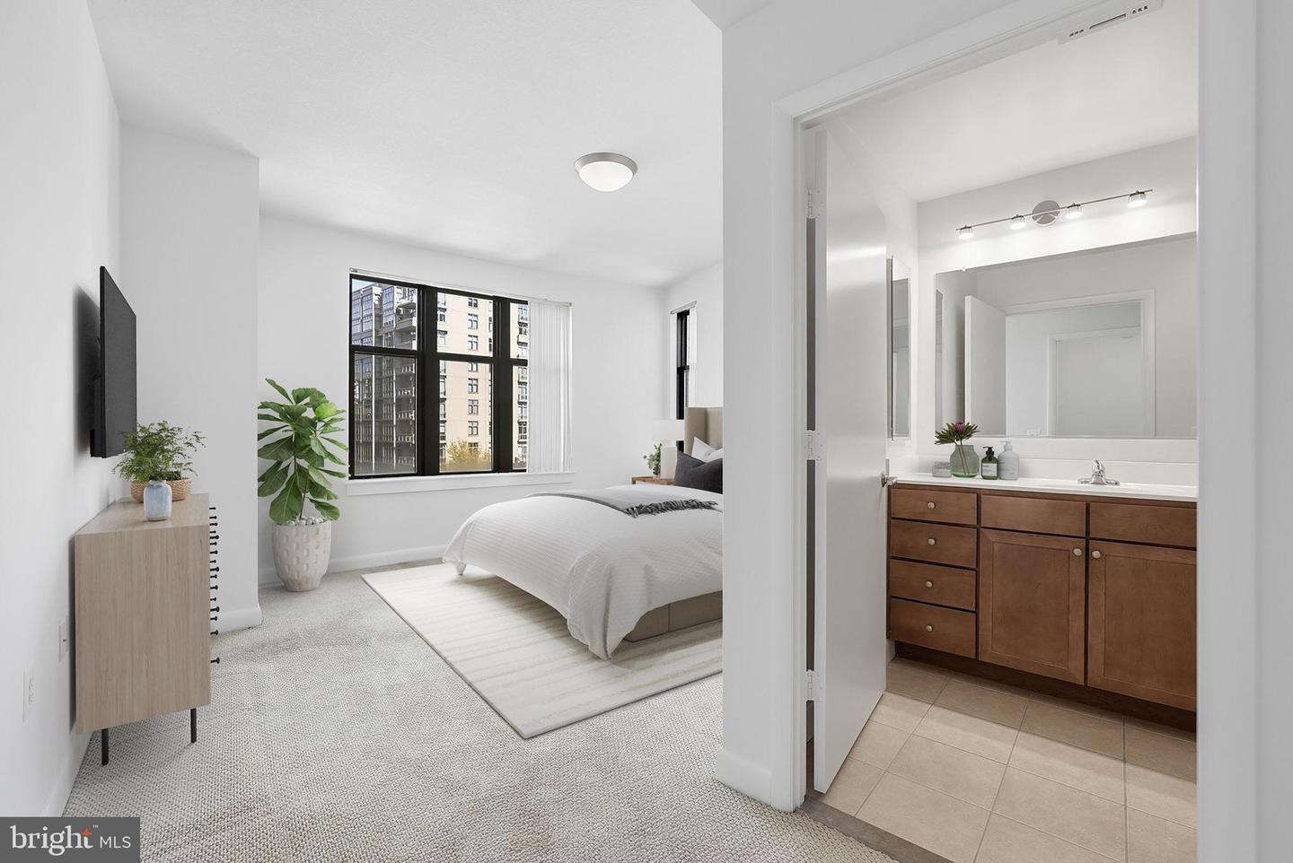 400 MASSACHUSETTS AVE NW #719, WASHINGTON, District Of Columbia 20001, 2 Bedrooms Bedrooms, ,2 BathroomsBathrooms,Residential,For sale,400 MASSACHUSETTS AVE NW #719,DCDC2242746 MLS # DCDC2242746