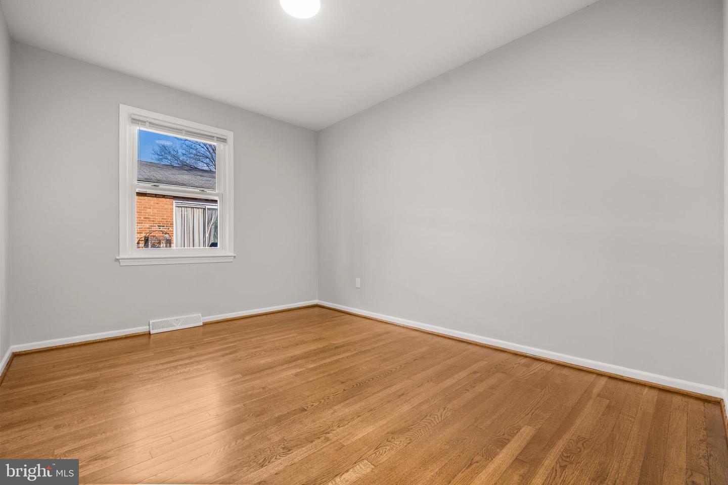 1650 LA SALLE AVE, MCLEAN, Virginia 22102, 5 Bedrooms Bedrooms, ,3 BathroomsBathrooms,Residential,For sale,1650 LA SALLE AVE,VAFX2286986 MLS # VAFX2286986