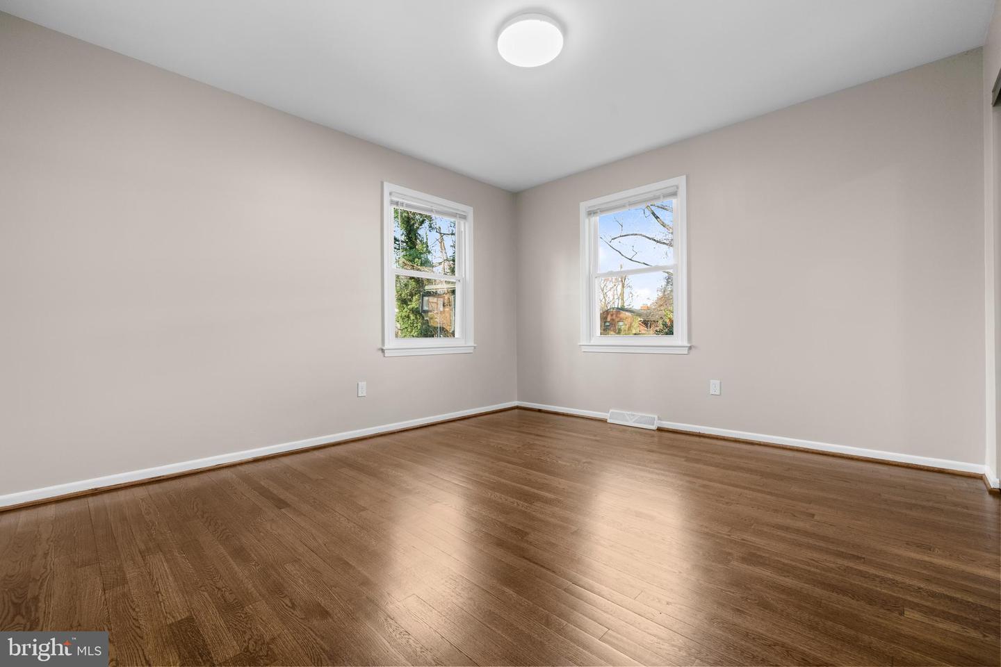 1650 LA SALLE AVE, MCLEAN, Virginia 22102, 5 Bedrooms Bedrooms, ,3 BathroomsBathrooms,Residential,For sale,1650 LA SALLE AVE,VAFX2286986 MLS # VAFX2286986