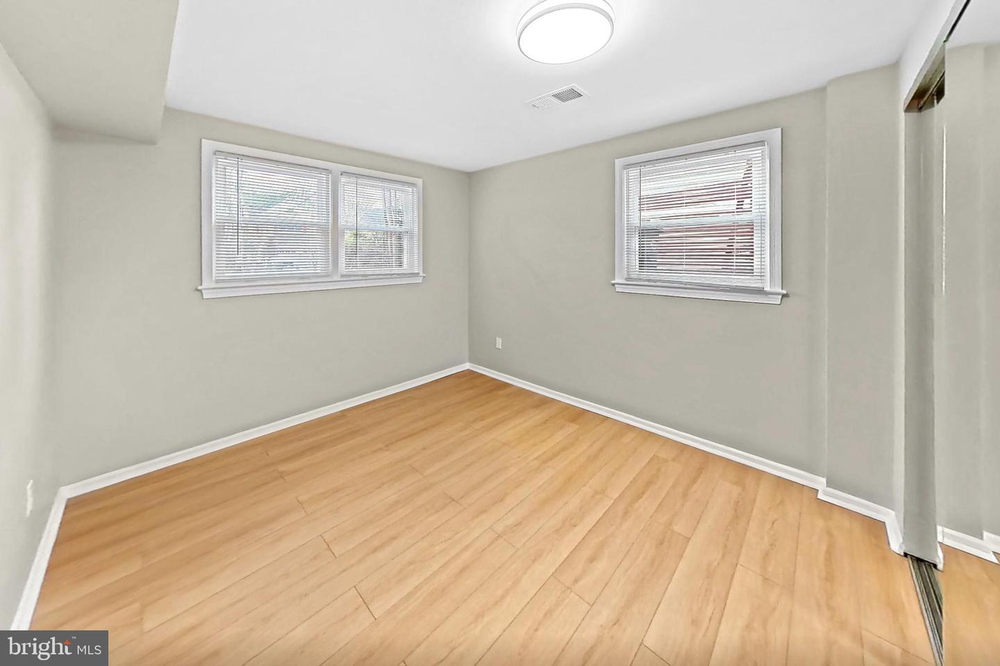 1650 LA SALLE AVE, MCLEAN, Virginia 22102, 5 Bedrooms Bedrooms, ,3 BathroomsBathrooms,Residential,For sale,1650 LA SALLE AVE,VAFX2286986 MLS # VAFX2286986