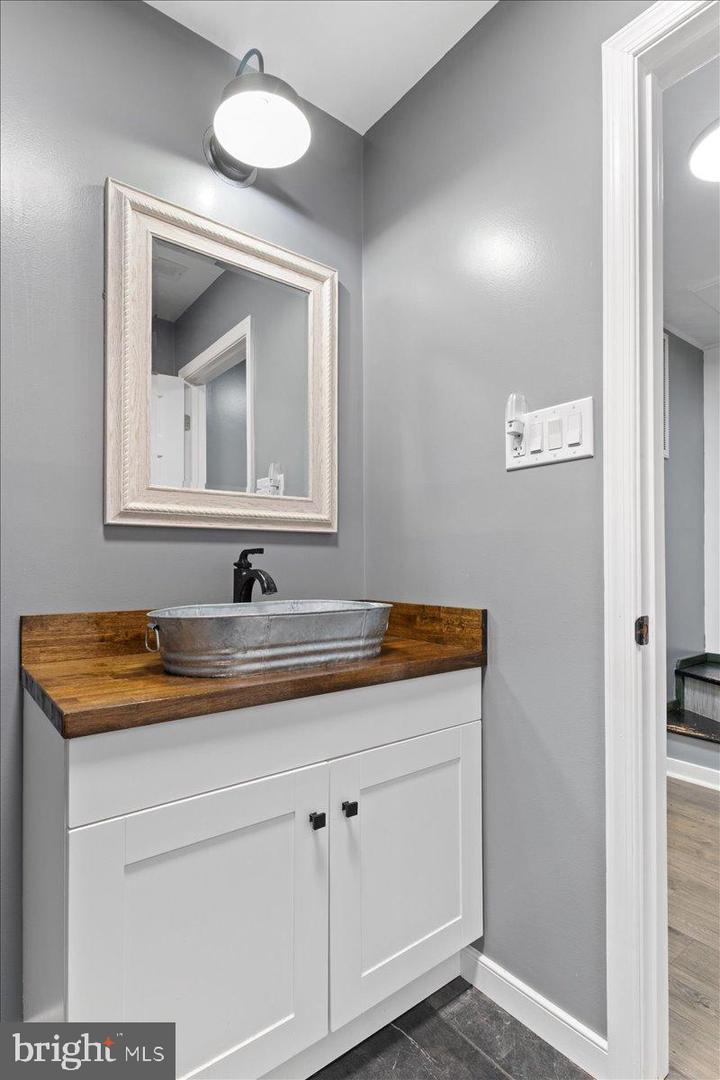 LOUISA, Virginia 23093, 3 Bedrooms Bedrooms, 5 Rooms Rooms,2 BathroomsBathrooms,Residential,For sale,VALA2009192 MLS # VALA2009192 LOUISA, Virginia 23093, 3 Bedrooms Bedrooms, 5 Rooms Rooms,2 BathroomsBathrooms,Residential,For sale,VALA2009192 MLS # VALA2009192