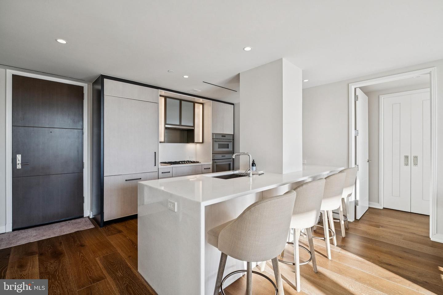 601 WHARF ST SW #504, WASHINGTON, District Of Columbia 20024, 2 Bedrooms Bedrooms, ,2 BathroomsBathrooms,Residential,For sale,601 WHARF ST SW #504,DCDC2242768 MLS # DCDC2242768