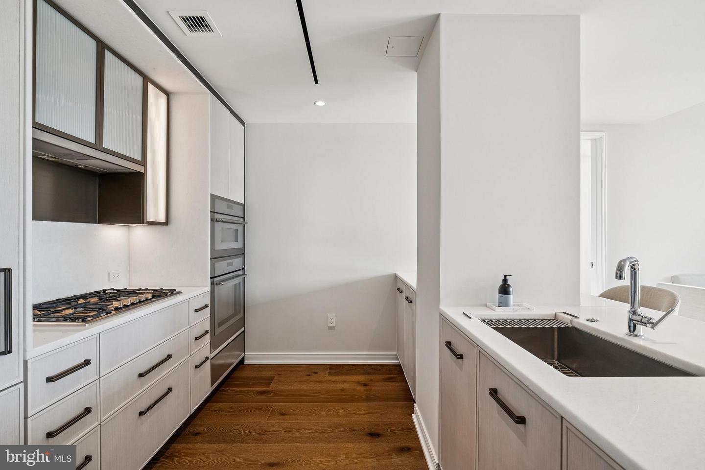 601 WHARF ST SW #504, WASHINGTON, District Of Columbia 20024, 2 Bedrooms Bedrooms, ,2 BathroomsBathrooms,Residential,For sale,601 WHARF ST SW #504,DCDC2242768 MLS # DCDC2242768