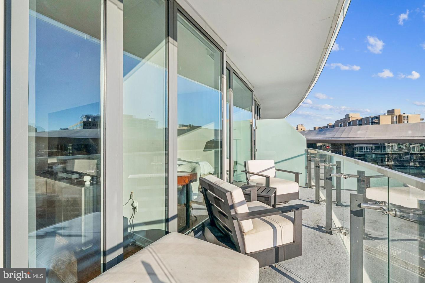 601 WHARF ST SW #504, WASHINGTON, District Of Columbia 20024, 2 Bedrooms Bedrooms, ,2 BathroomsBathrooms,Residential,For sale,601 WHARF ST SW #504,DCDC2242768 MLS # DCDC2242768