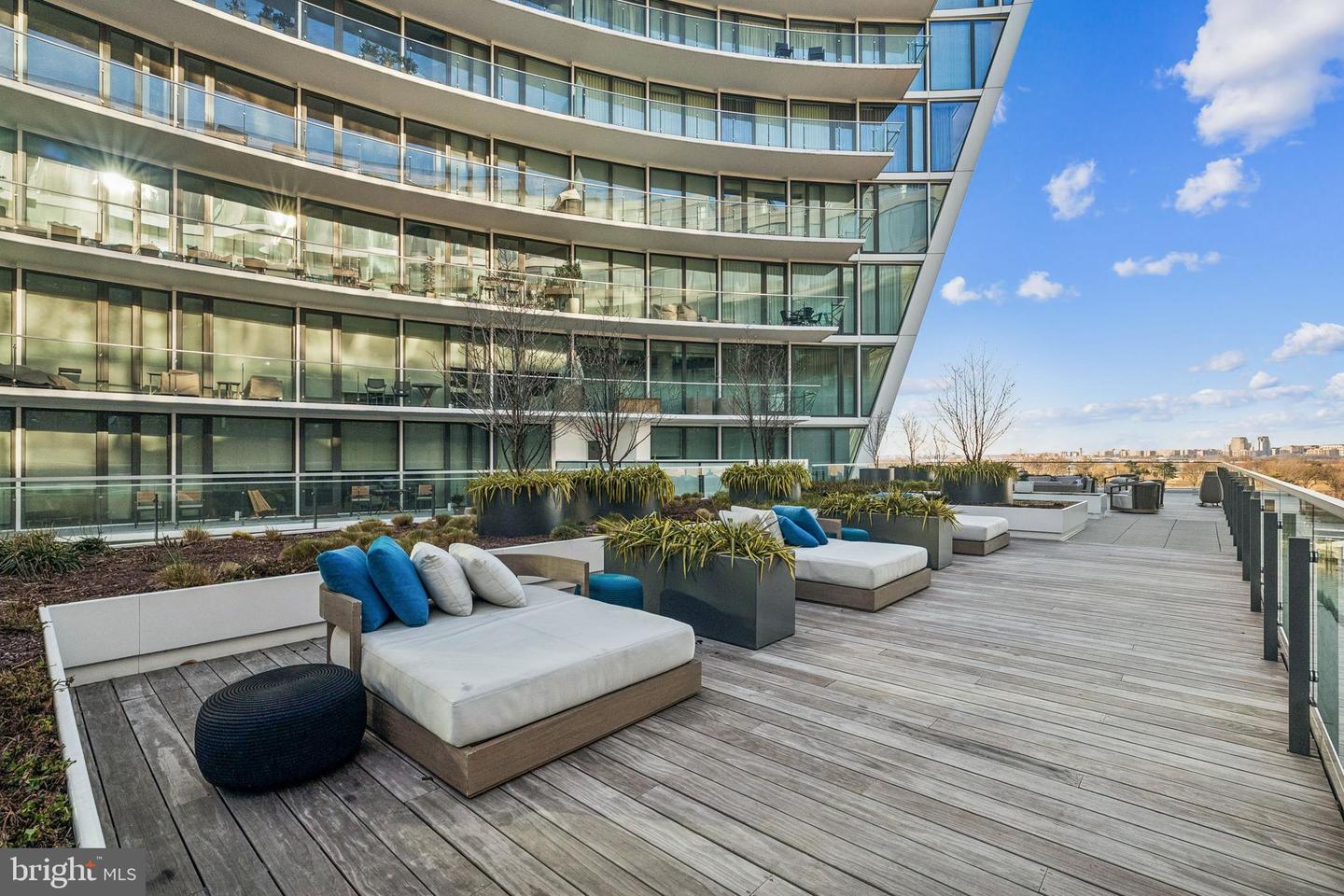 601 WHARF ST SW #504, WASHINGTON, District Of Columbia 20024, 2 Bedrooms Bedrooms, ,2 BathroomsBathrooms,Residential,For sale,601 WHARF ST SW #504,DCDC2242768 MLS # DCDC2242768