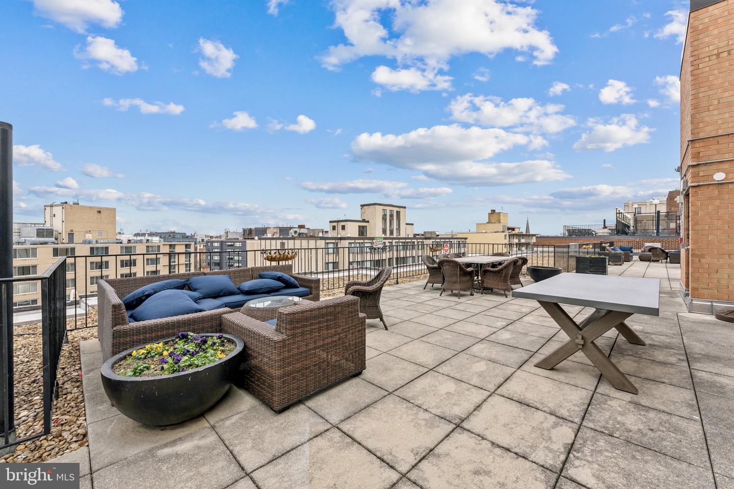 1440 N ST NW #312, WASHINGTON, District Of Columbia 20005, 1 Bedroom Bedrooms, ,1 BathroomBathrooms,Residential,For sale,1440 N ST NW #312,DCDC2242776 MLS # DCDC2242776