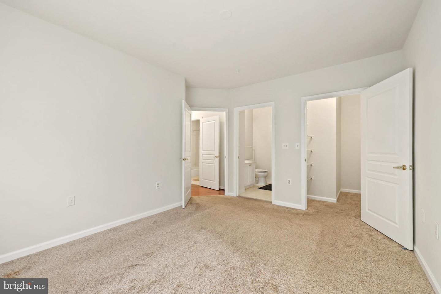 12913 ALTON SQ #210, HERNDON, Virginia 20170, 2 Bedrooms Bedrooms, ,2 BathroomsBathrooms,Residential,For sale,12913 ALTON SQ #210,VAFX2287028 MLS # VAFX2287028