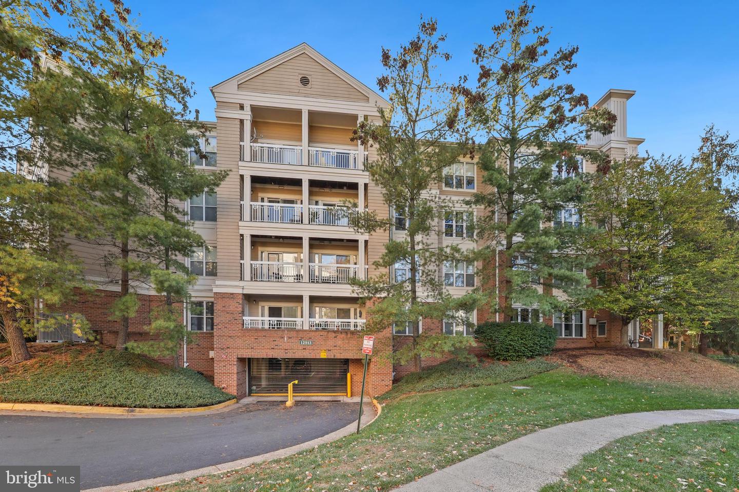 12913 ALTON SQ #210, HERNDON, Virginia 20170, 2 Bedrooms Bedrooms, ,2 BathroomsBathrooms,Residential,For sale,12913 ALTON SQ #210,VAFX2287028 MLS # VAFX2287028