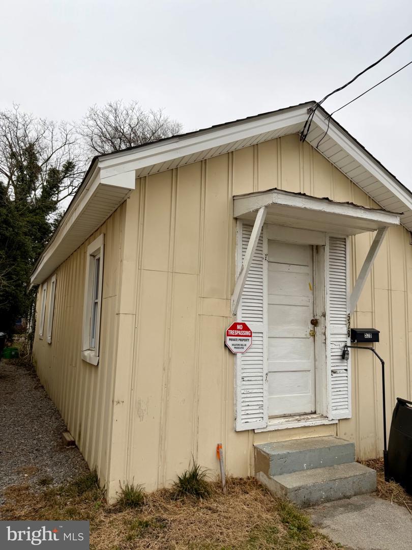 528 FREMONT ST, WINCHESTER, Virginia 22601, 1 Bedroom Bedrooms, 4 Rooms Rooms,1 BathroomBathrooms,Residential,For sale,528 FREMONT ST,VAWI2009822 MLS # VAWI2009822