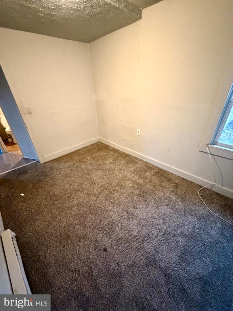 528 FREMONT ST, WINCHESTER, Virginia 22601, 1 Bedroom Bedrooms, 4 Rooms Rooms,1 BathroomBathrooms,Residential,For sale,528 FREMONT ST,VAWI2009822 MLS # VAWI2009822