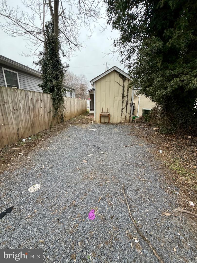 528 FREMONT ST, WINCHESTER, Virginia 22601, 1 Bedroom Bedrooms, 4 Rooms Rooms,1 BathroomBathrooms,Residential,For sale,528 FREMONT ST,VAWI2009822 MLS # VAWI2009822