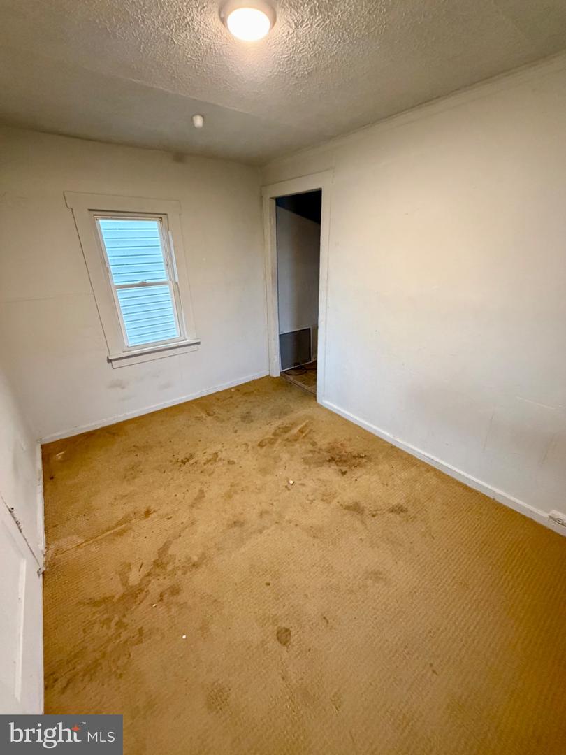 528 FREMONT ST, WINCHESTER, Virginia 22601, 1 Bedroom Bedrooms, 4 Rooms Rooms,1 BathroomBathrooms,Residential,For sale,528 FREMONT ST,VAWI2009822 MLS # VAWI2009822