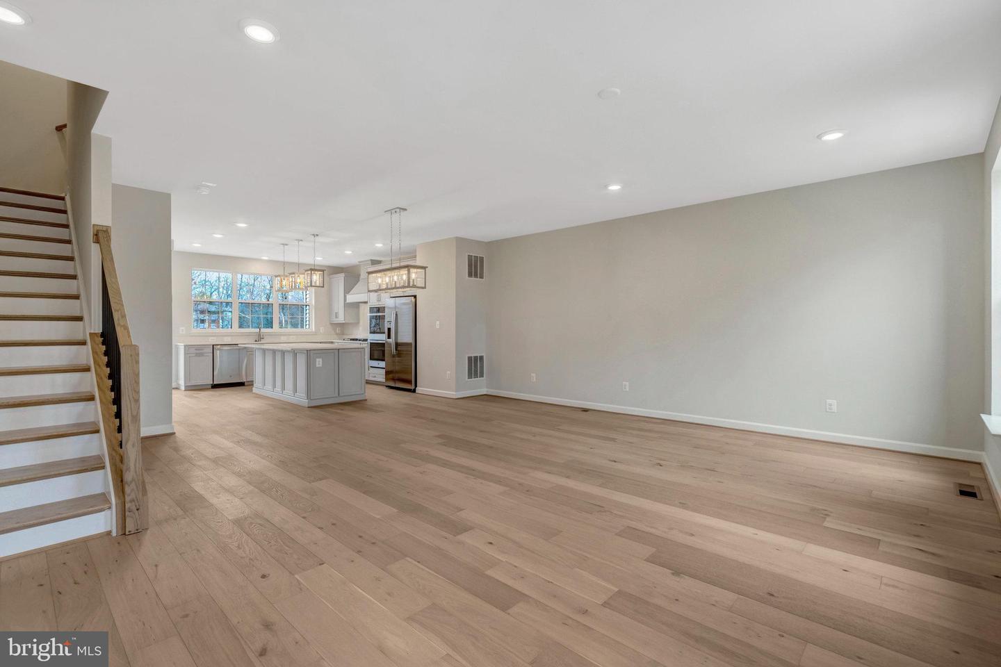 12507 LEAGUE LN, FAIRFAX, Virginia 22033, 3 Bedrooms Bedrooms, ,3 BathroomsBathrooms,Residential,For sale,12507 LEAGUE LN,VAFX2287040 MLS # VAFX2287040