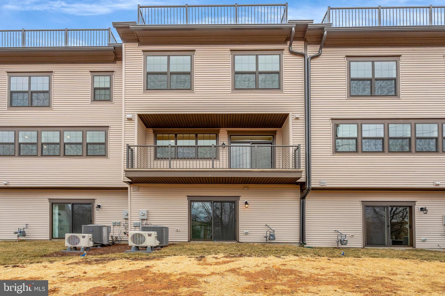 12507 LEAGUE LN, FAIRFAX, Virginia 22033, 3 Bedrooms Bedrooms, ,3 BathroomsBathrooms,Residential,For sale,12507 LEAGUE LN,VAFX2287040 MLS # VAFX2287040