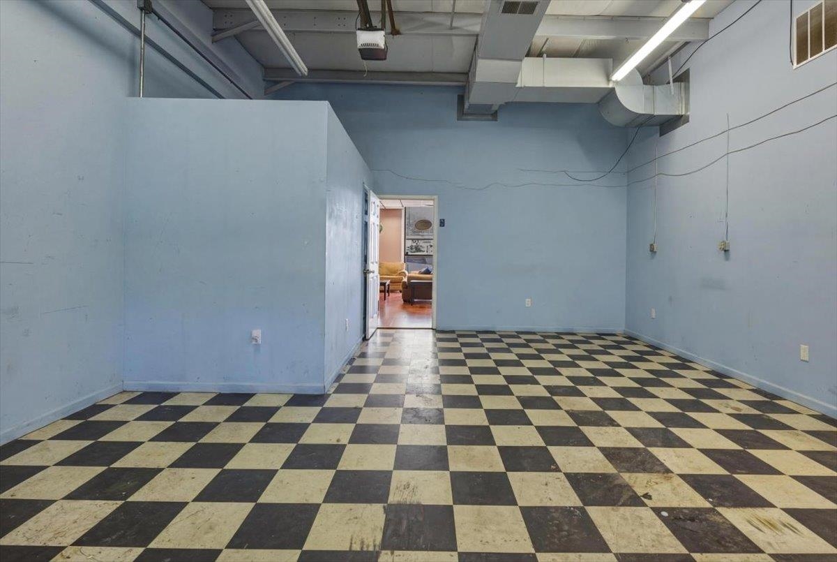 1215 GREENVILLE AVE, STAUNTON, Virginia 24401, ,Commercial,1215 GREENVILLE AVE,672714 MLS # 672714