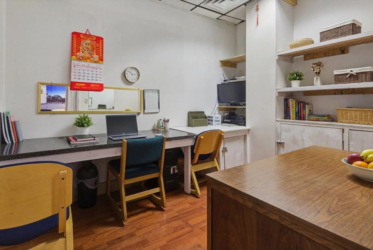 1215 GREENVILLE AVE, STAUNTON, Virginia 24401, ,Commercial,1215 GREENVILLE AVE,672714 MLS # 672714