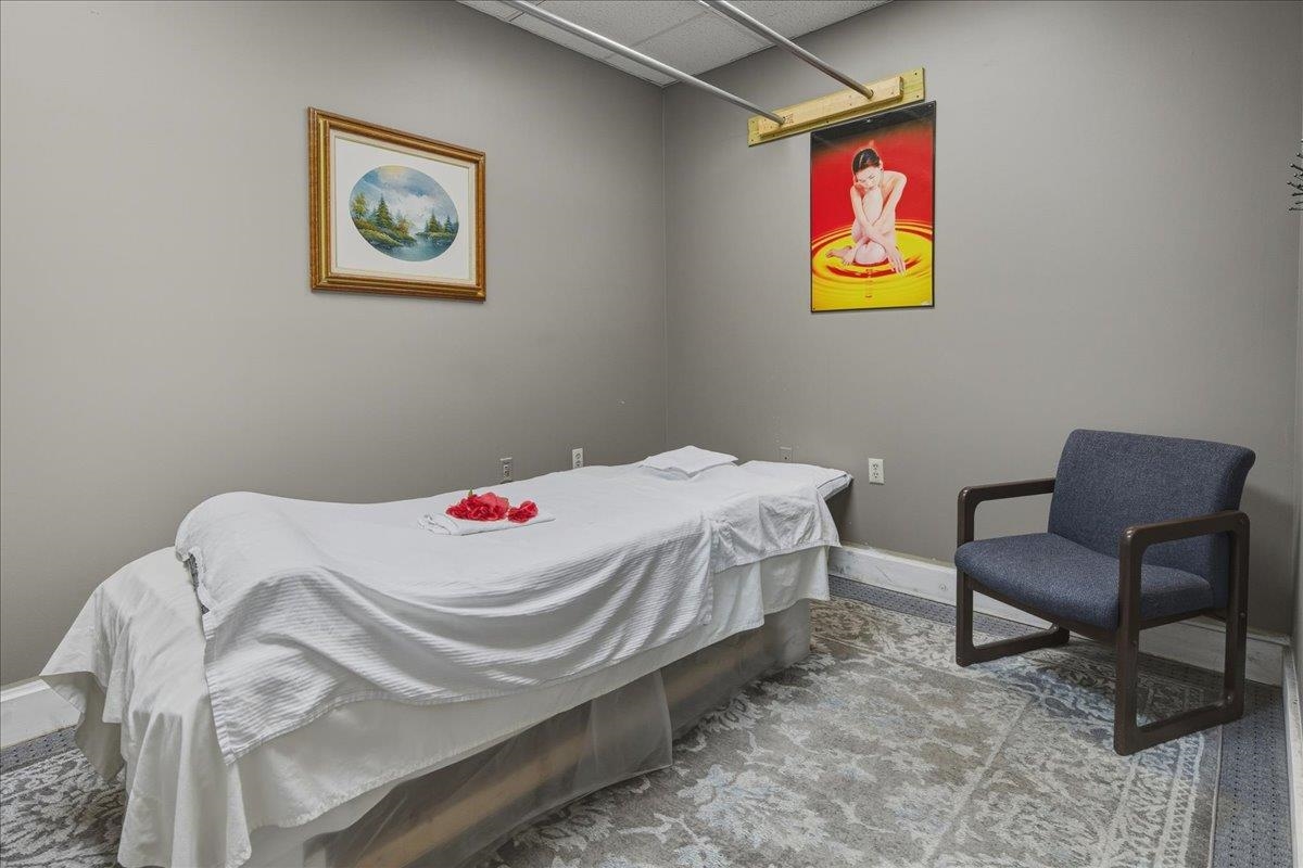 1215 GREENVILLE AVE, STAUNTON, Virginia 24401, ,Commercial,1215 GREENVILLE AVE,672714 MLS # 672714