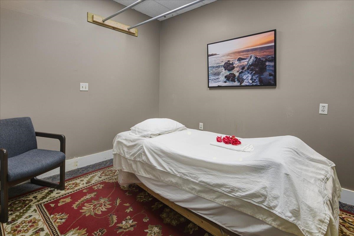 1215 GREENVILLE AVE, STAUNTON, Virginia 24401, ,Commercial,1215 GREENVILLE AVE,672714 MLS # 672714