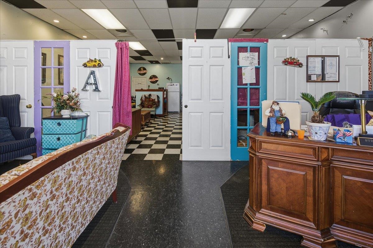 1215 GREENVILLE AVE, STAUNTON, Virginia 24401, ,Commercial,1215 GREENVILLE AVE,672714 MLS # 672714