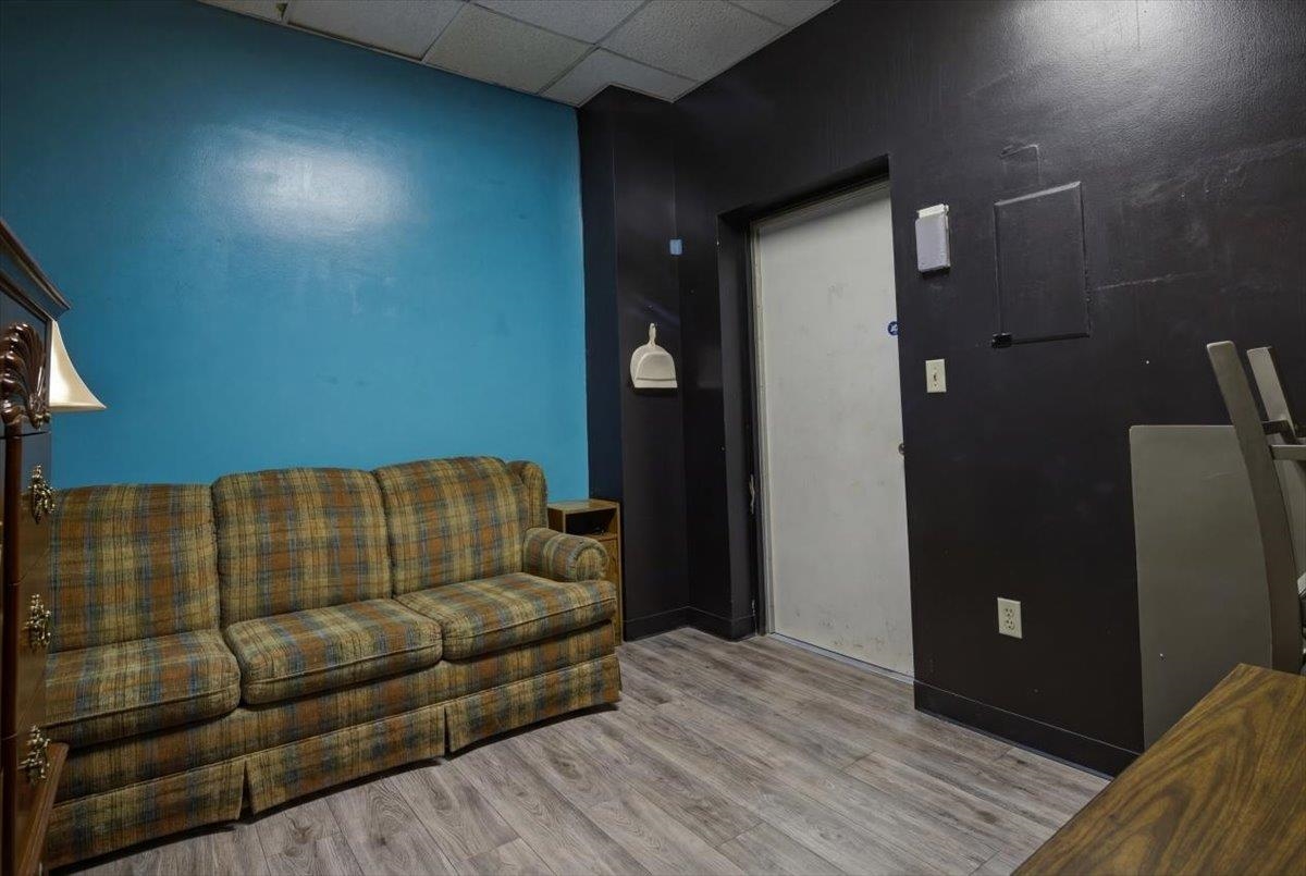 1215 GREENVILLE AVE, STAUNTON, Virginia 24401, ,Commercial,1215 GREENVILLE AVE,672714 MLS # 672714